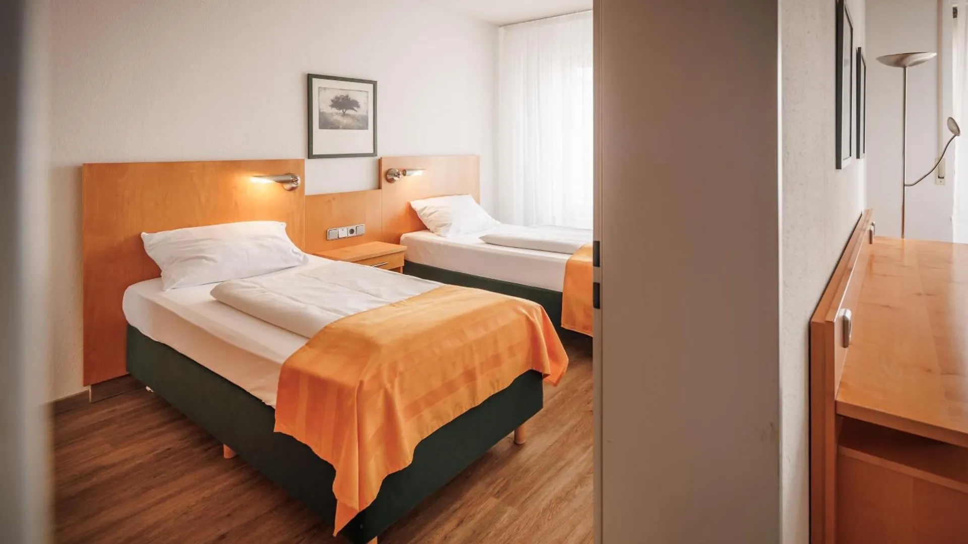 ***  Aparthotel Ariva Boardinghouse Platanenhof MHG Alemania